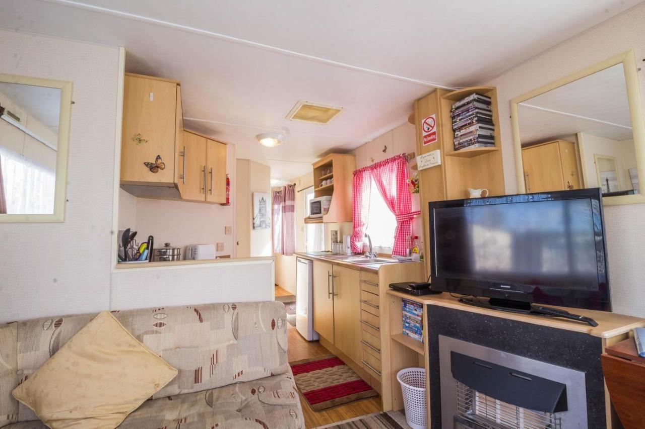 Great 8 Berth Caravan For Hire At Southview Holiday Park In Skegness Ref 33025E المظهر الخارجي الصورة